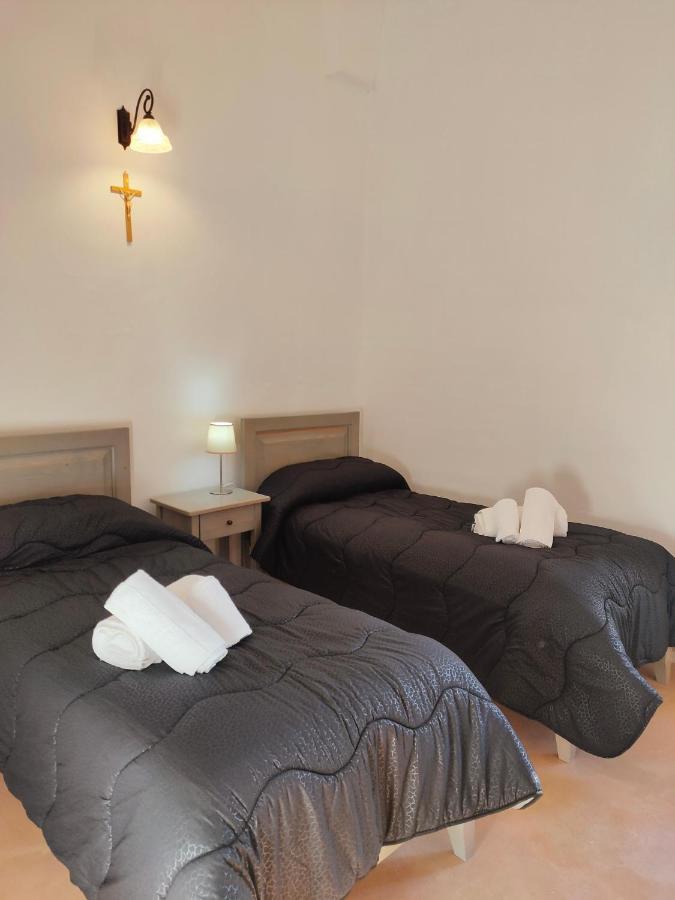 Casa Della Convivialita Don Tonino Bello อเลซซาโน ภายนอก รูปภาพ